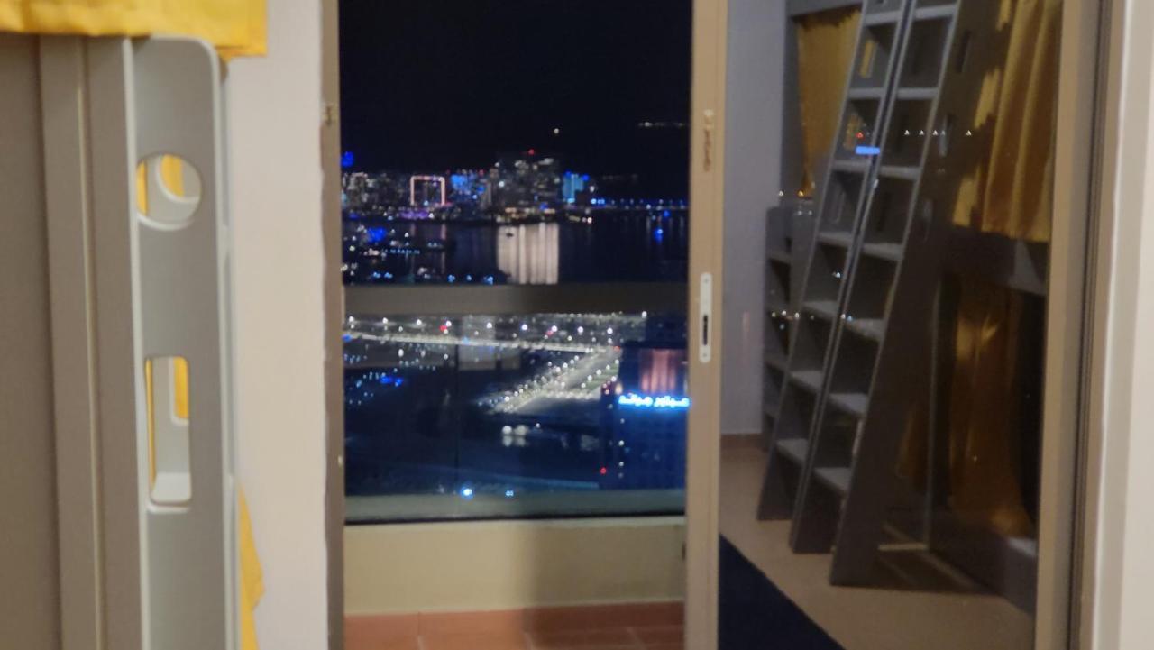 Hostel Pirates Bay Dubai Exterior foto